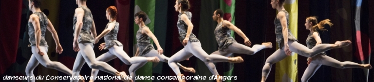 danseurs du Conservatoire national de danse contemporaine d'Angers
